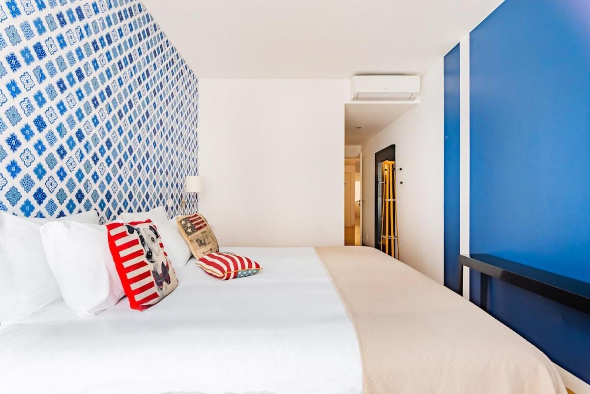 Mercy Ii, In The Heart Of Chiado Apartment Lissabon